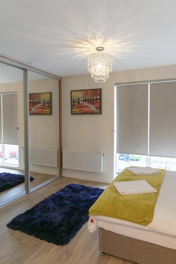 Modern & Exquisite Trumpington Townhouse With Parking & 5 Mins To Papworth Hospital CBG Exterior foto